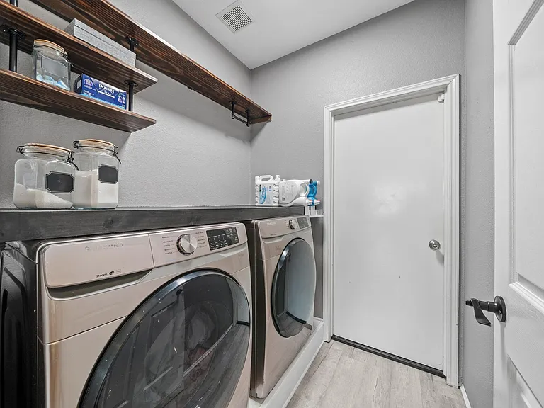 18210 Juniper Creek Ln — Photo 22