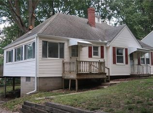 623 NE Greenfield Rd, Kansas City, MO 64116