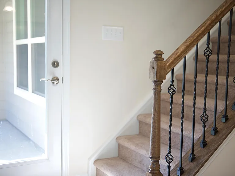 160 Johnson Manor St — Photo 9