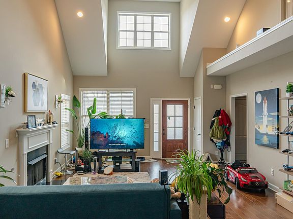 4th image of 4152 Alva Ln