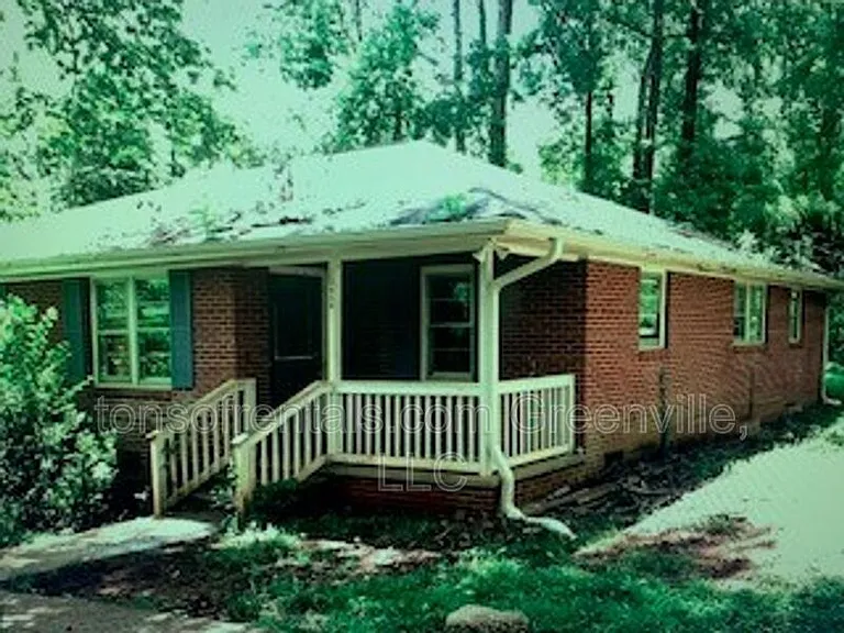 366 Ammons Rd #B — Photo 1