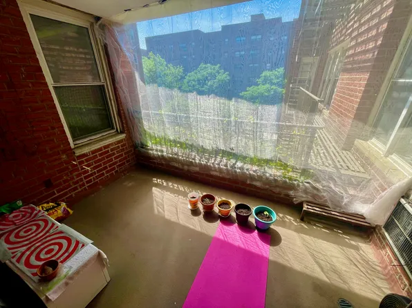 94-11 59th Avenue image 12 of 24