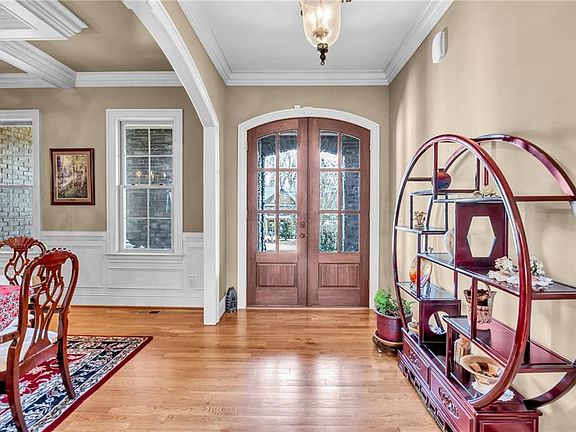 3rd image of 6803 River Farm Dr