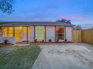 8807 Covered Bridge Ct, Tampa, FL 33634