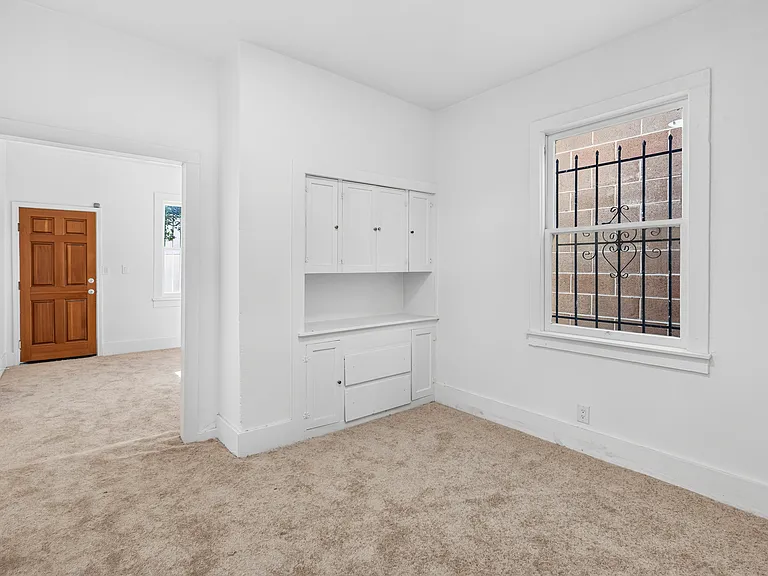 811 W Grand Ave #A — Photo 28
