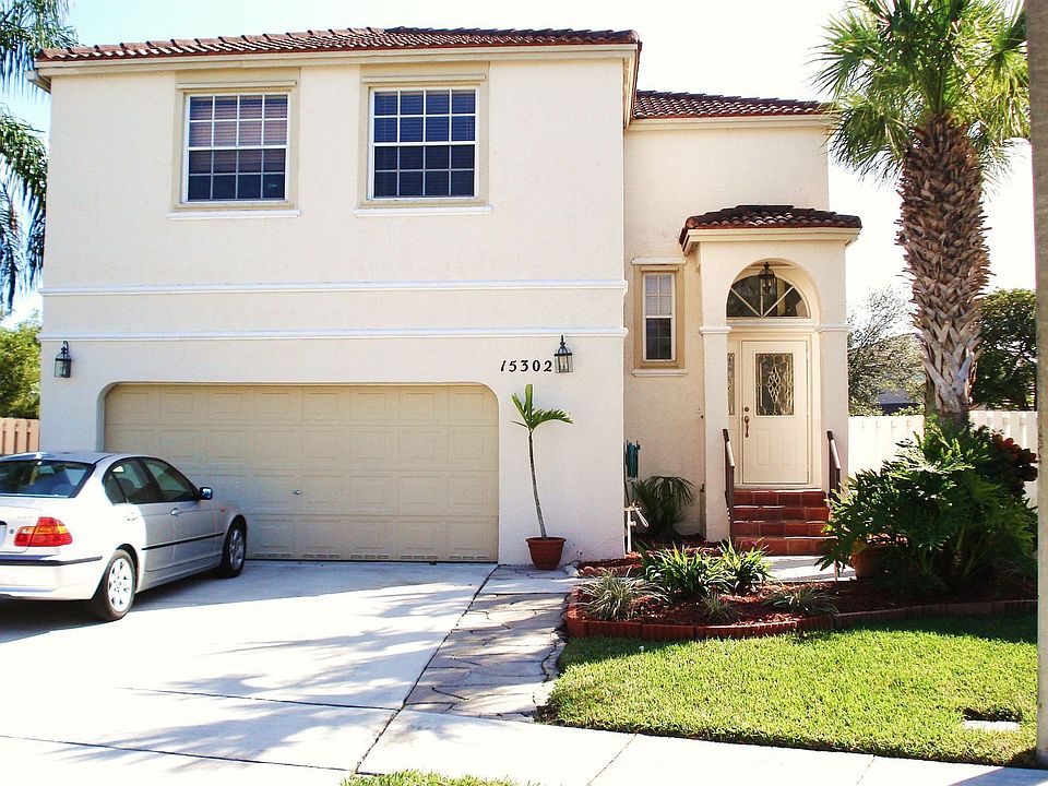 GORGEOUS 4 BED 2.5 BATH