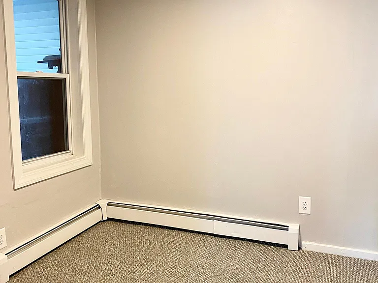 27 Florence St #2 — Photo 8