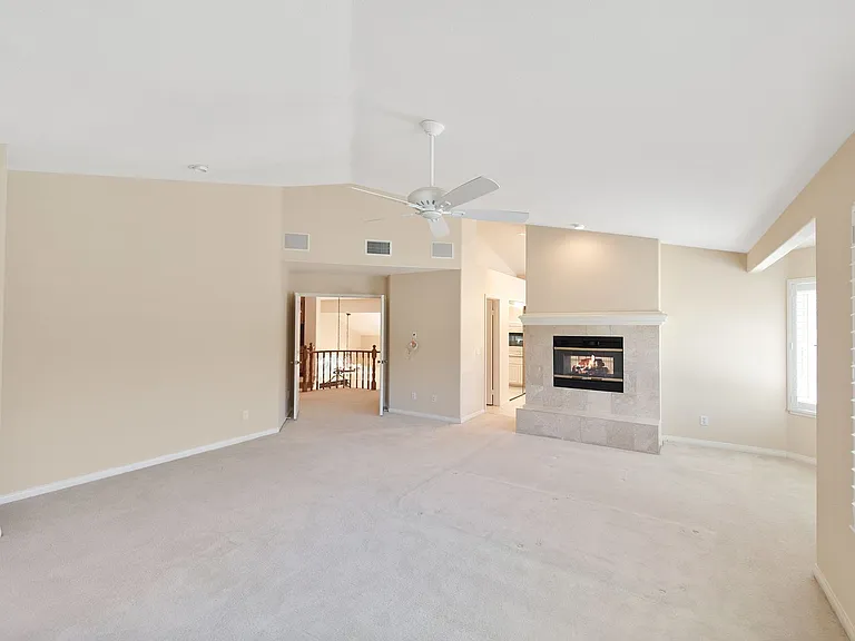 2663 Yellowwood Dr — Photo 17