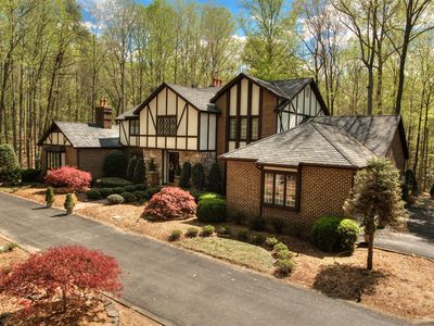 7901 Oakshire Ln, Fairfax Station, VA, 22039