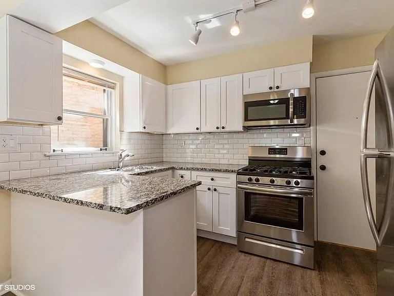 5900 W Lawrence Ave #1N — Photo 3