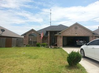 212 NW Cherry Ave, Cache, OK 73527