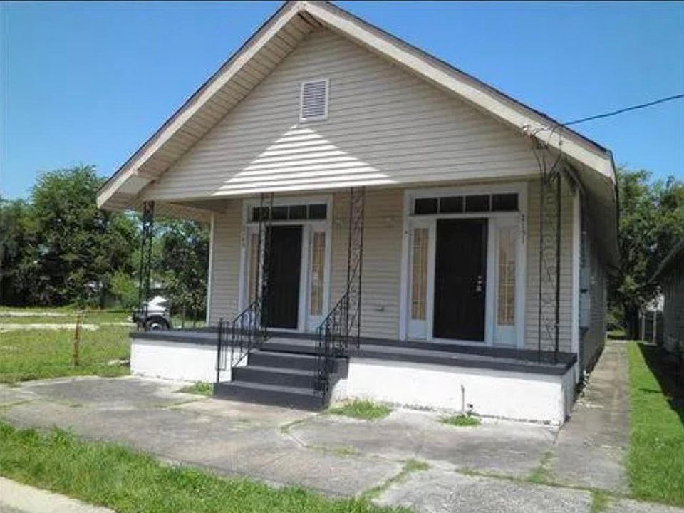 1st image of 2151 Law St #1