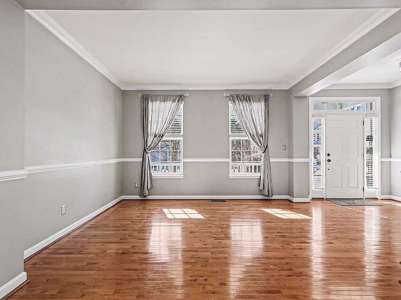 5th image of 120 Magnolia Meadow Way