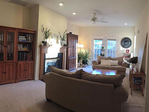 5th image of 14 Sunnybrook Ln #100C