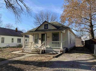 733 NE Sumner St, Topeka, KS 66616
