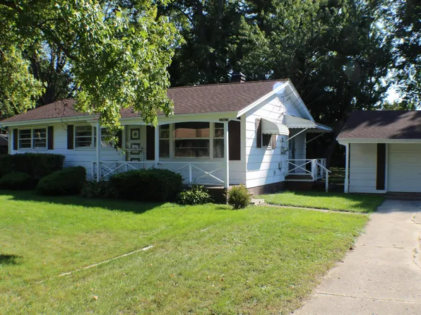 23820 Glenwood St, Clinton Township, MI 48035