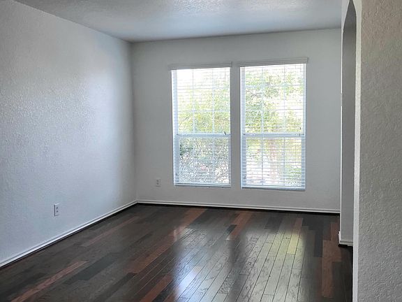 Office/Flex Room
