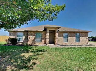 1621 Millbrook Dr, Midlothian, TX 76065