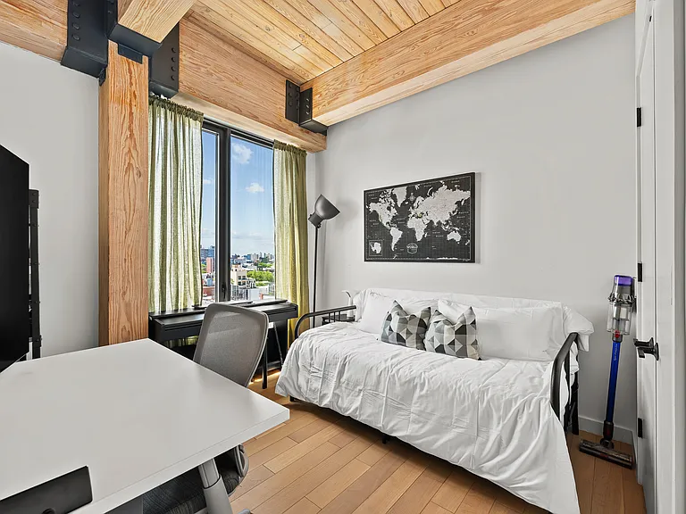 710 Metropolitan Ave #PHC — Photo 18