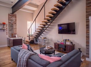 705 S 5th St, Philadelphia, PA 19147