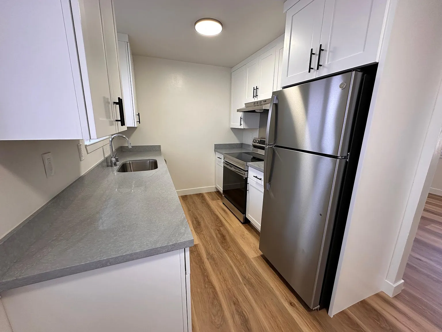 1646 S Grant St — Photo 2