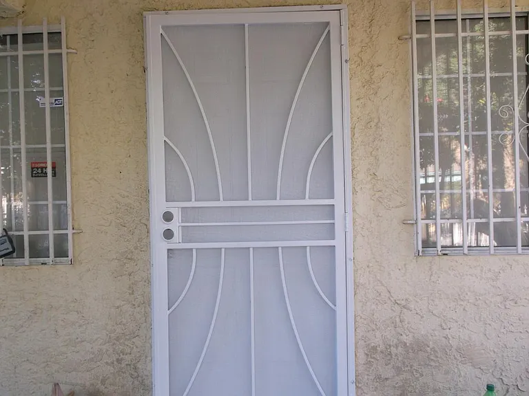 10343 Grape St — Photo 3
