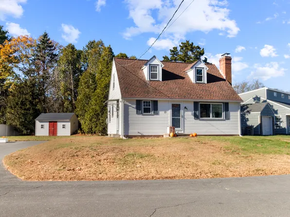 17 Huntley Court, East Lyme, CT 06357