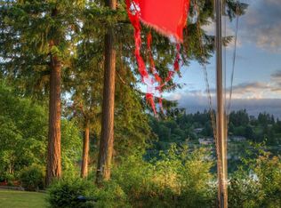 2411 E Phinney Bay Dr, Bremerton, WA 98312