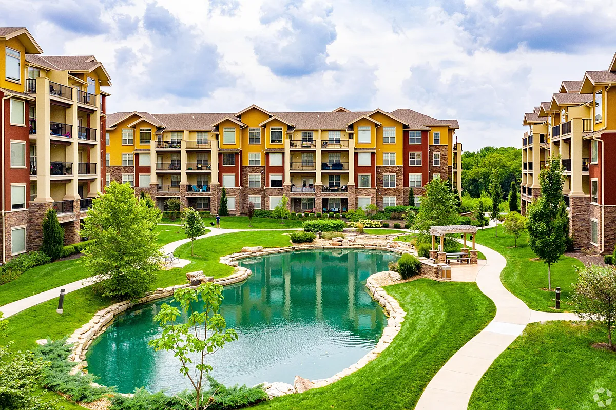 Building Photo - WaterCrest at City Center