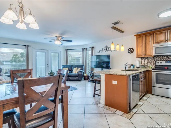 730 Mather # 303, New Braunfels, TX 78130