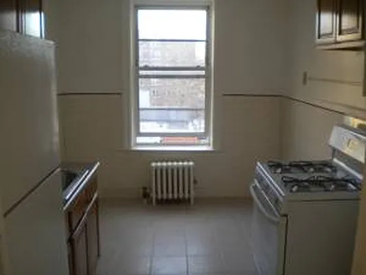 Rented by John Tsavalos LREB | media 6