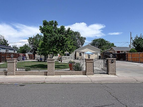 2nd image of 4405 W Dakota Ave