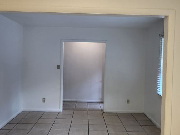 3rd image of 4705 Meadow Ave
