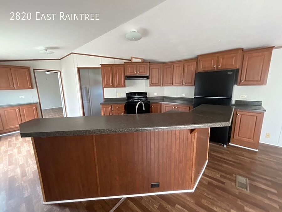 1st image of 2820 E Raintree Dr
