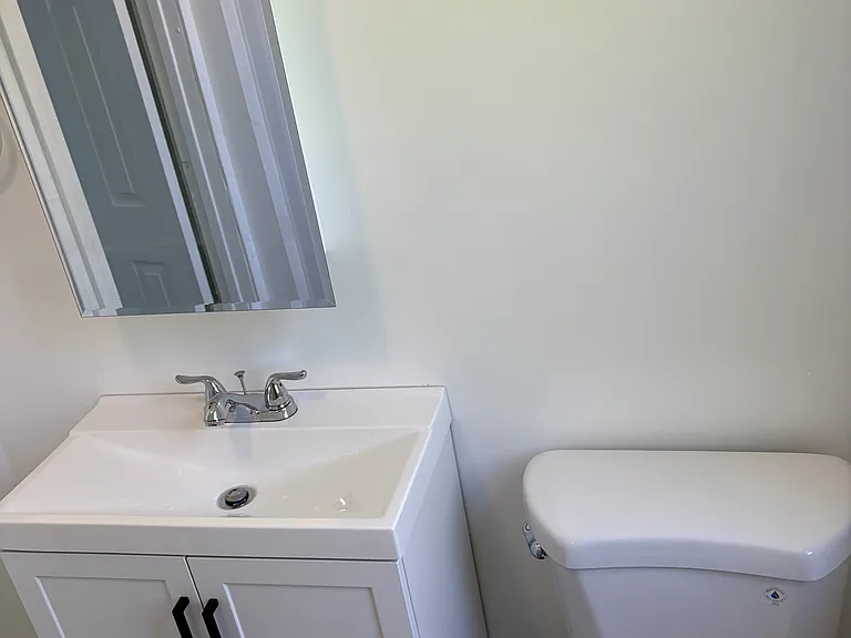 14 Beatty St #1 — Photo 4