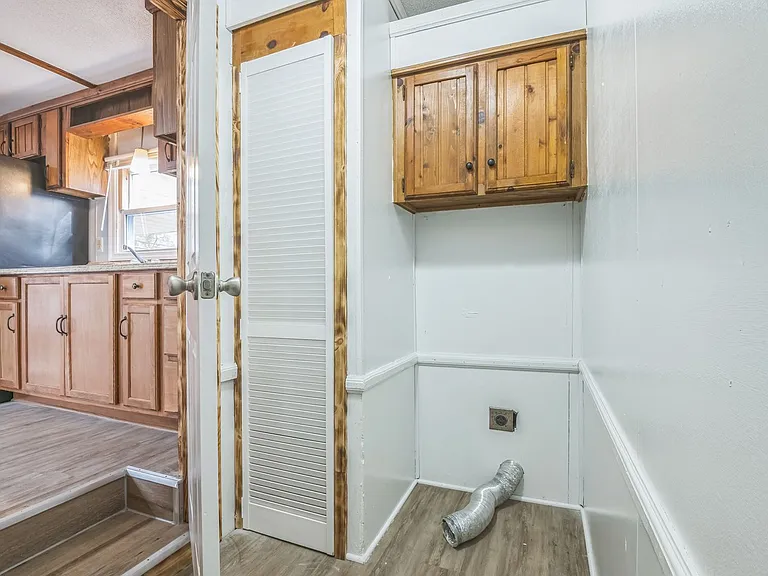 7601 Magnolia Dr — Photo 15