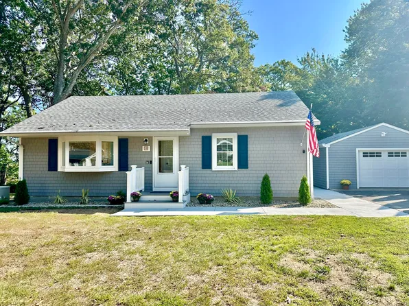 16 Seagull Road, Old Saybrook, CT 06475
