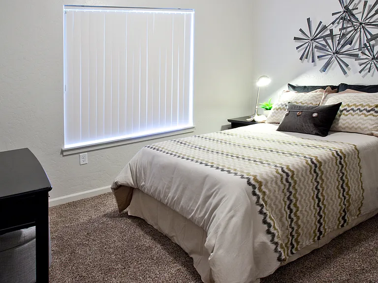 Prairie Pointe Apartments and Townhomes — Photo 76