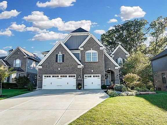 3rd image of 7498 Marsh Creek Ln