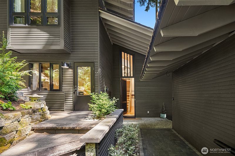 2nd image of 5 Lindley Road