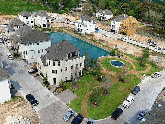 Aerial view of community.
