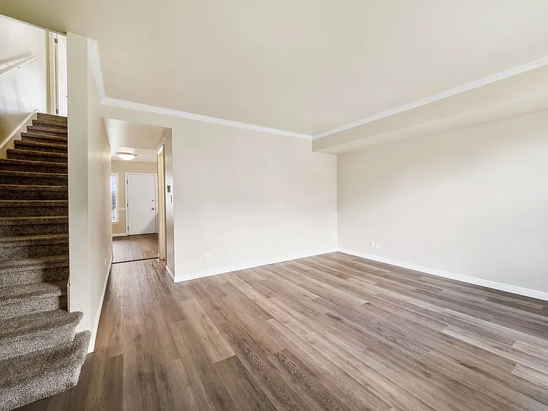 715 E 950 S — Photo 38