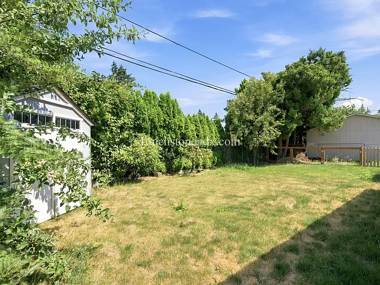 412 NE 167th Pl — Photo 30