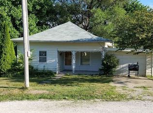 616 Pine St, Spickard, MO 64679