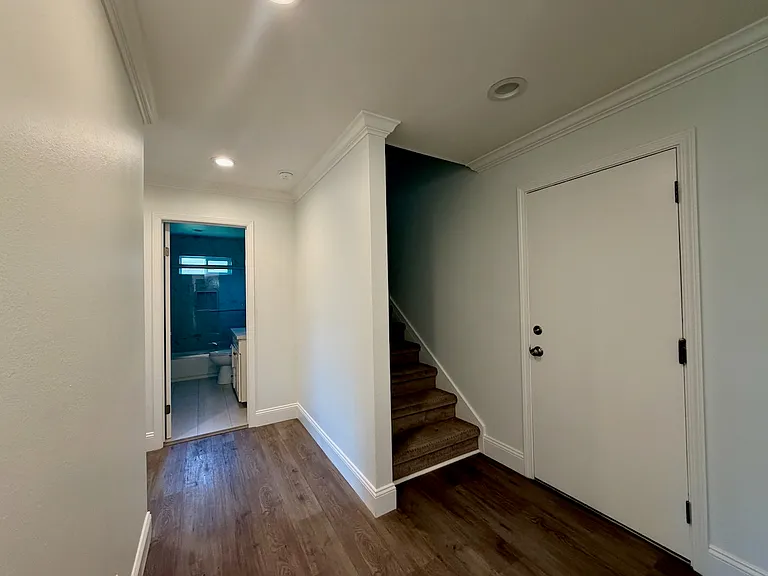 1582 Gordon St — Photo 18