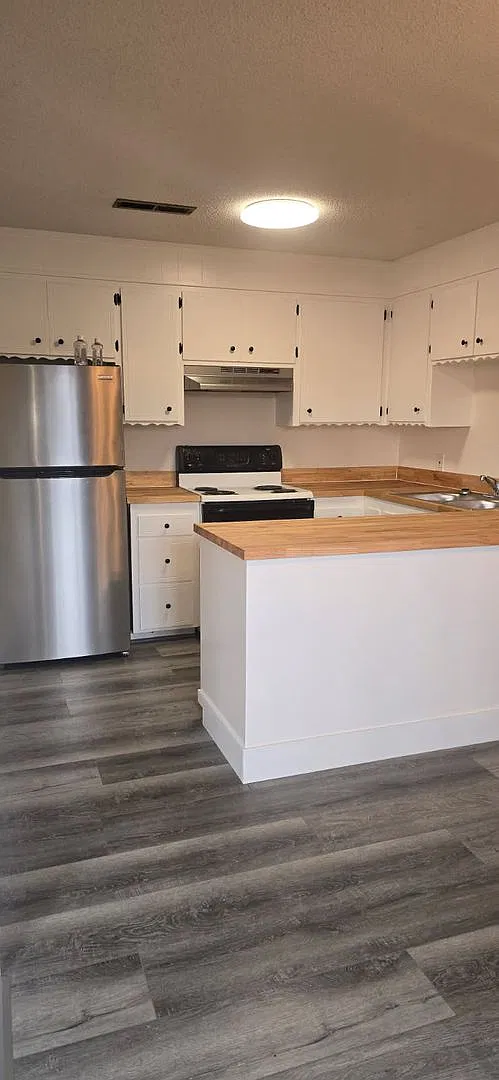29 Cameo Dr — Photo 3