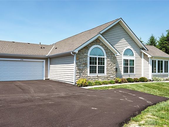 3rd image of 4734 Cobblestone Dr