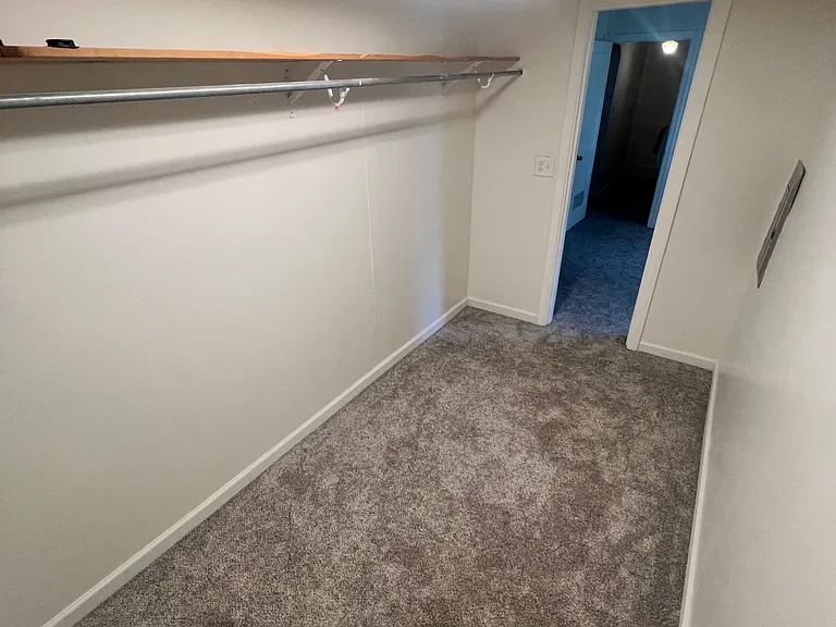 112 Rose Ave — Photo 8