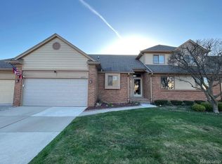 46693 High Meadows Ct, Macomb, MI 48044