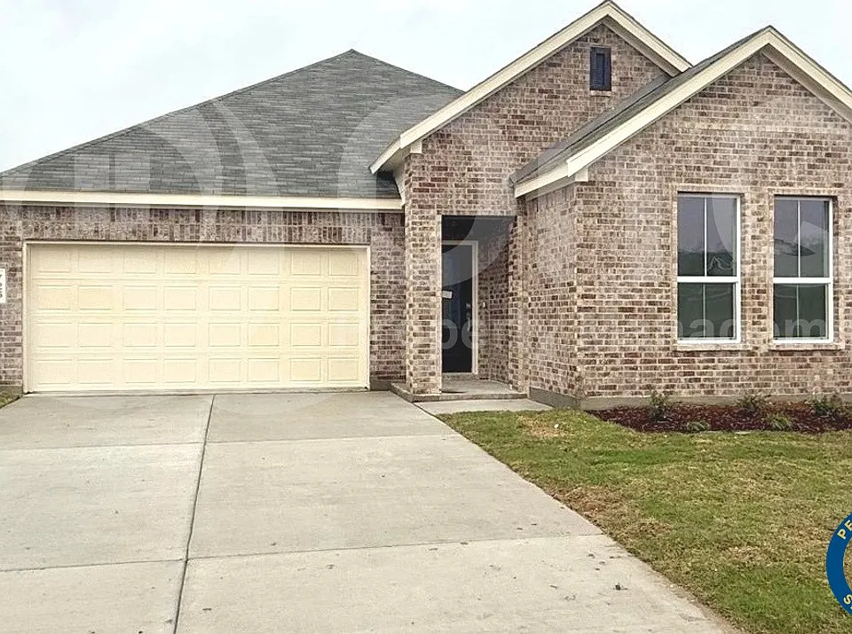 726 Madrono Dr